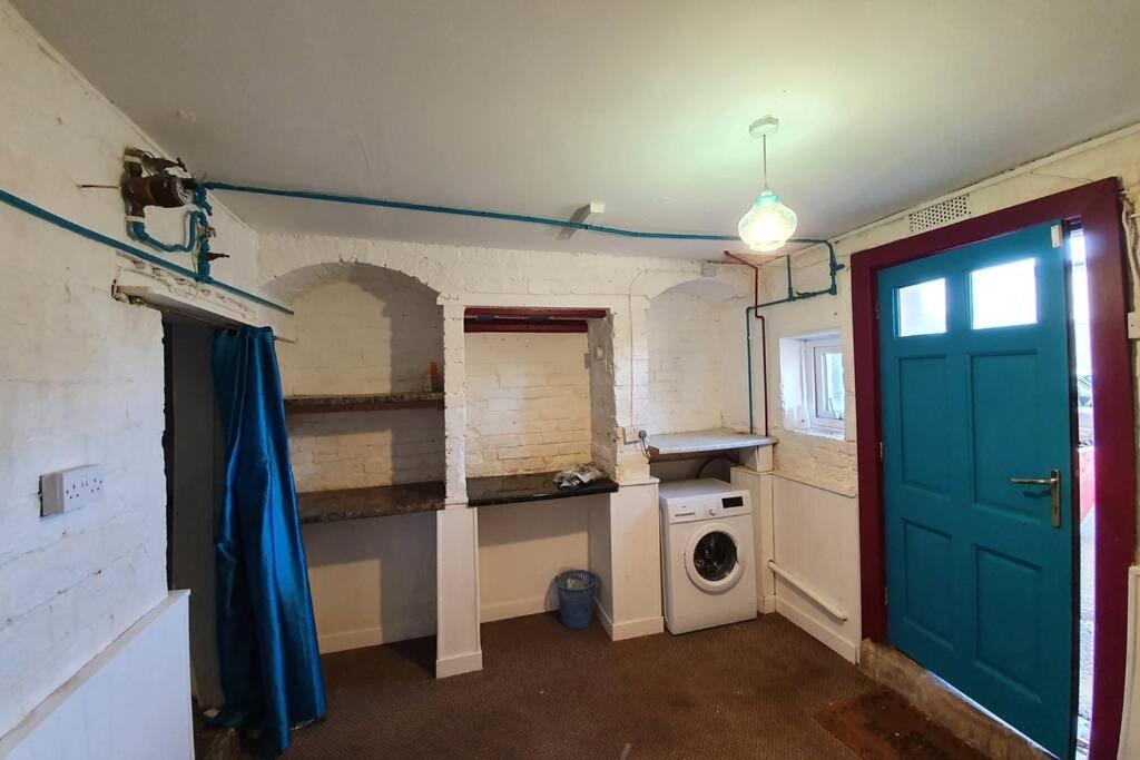 Cosy, Quirky, Comfy 'N' Chic House- Apartment Swindon Exterior photo